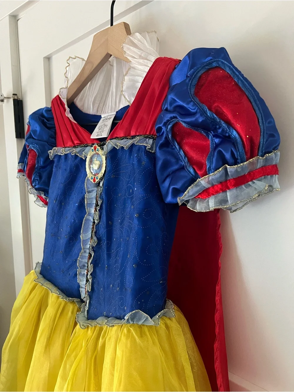 Disney Store Snow White Deluxe Princess Costume Dress Girls Size 7/8